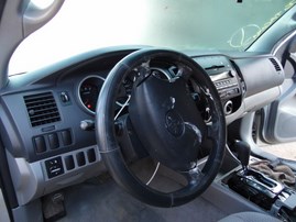 2006 TACOMA EXT CAB 2WD SILVER AT 2.7 Z19561